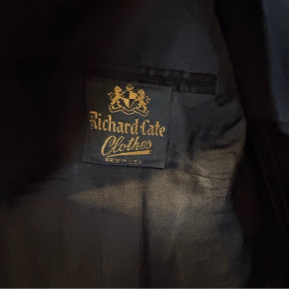 Elegant Men's Black Blazer - Picture 3 of 14